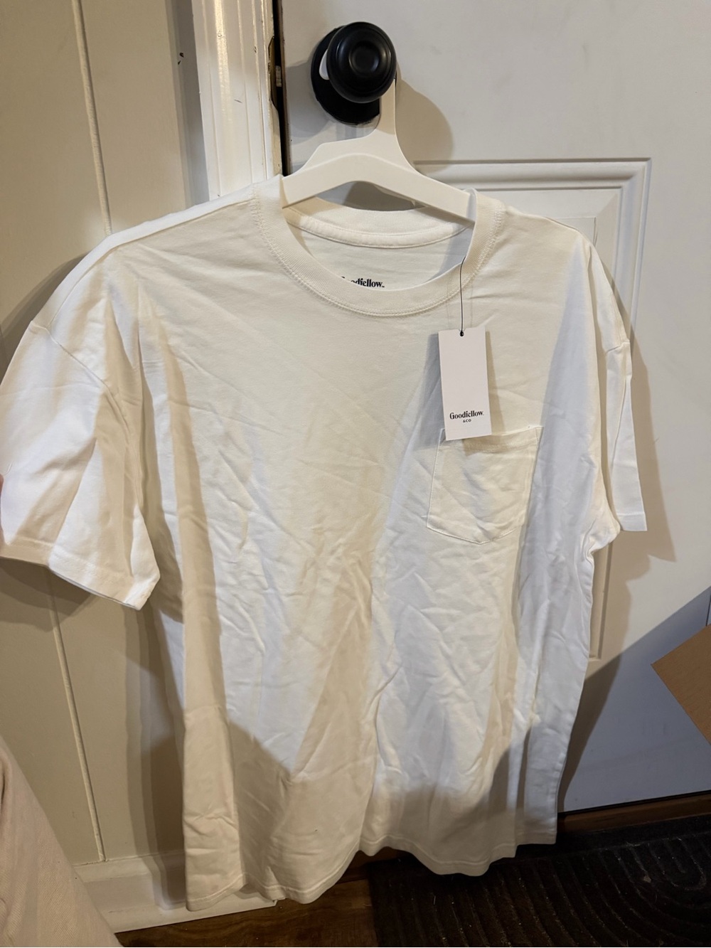 Goodfellow & Co Men’s White Short Sleeve Pocket Tee